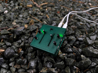 Crows Electromuisic - Lore - fm oscillator pair